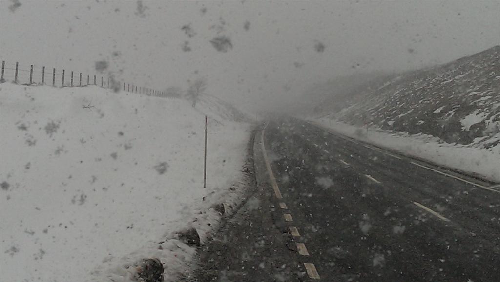 May To End With Snow Over Scottish Mountains, June Opens With Gales